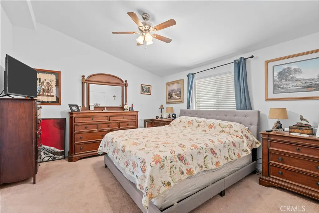 https://cdn.realtyfeed.com/cdn/127/306602891/a6aad2345cb8745e40d73d8ec305348d.webp