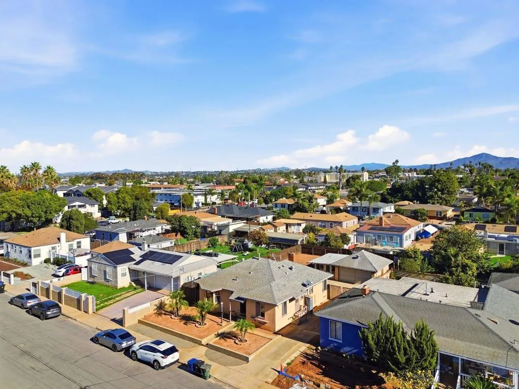 https://cdn.realtyfeed.com/cdn/127/306602907/8f9c00dc9b3d53a003f566d1346d5052.webp