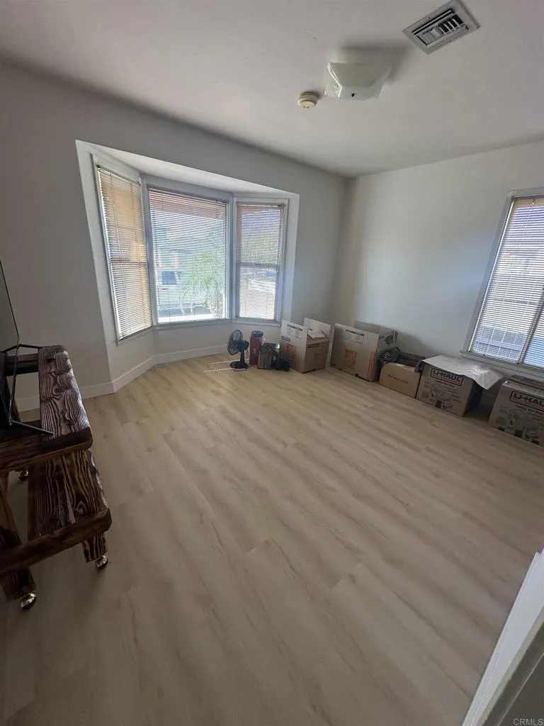 https://cdn.realtyfeed.com/cdn/127/306602907/bae269302420ad2314e4b0602494c5d0.webp