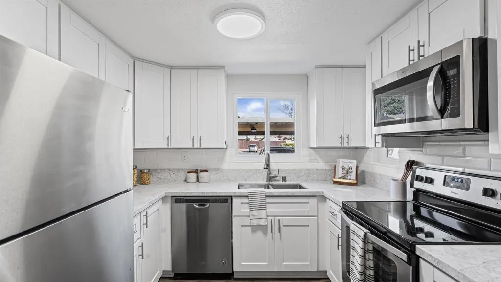 Photo #6: NDP2511404 Listing: Photo #6