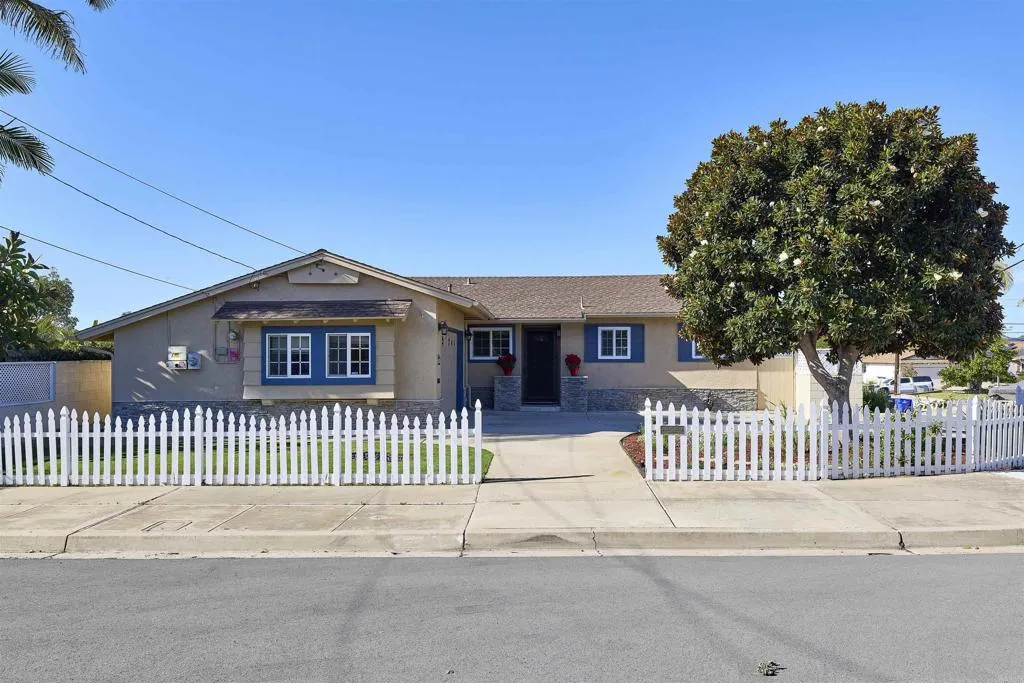 https://cdn.realtyfeed.com/cdn/127/306603161/69142ff608746d82ab29941193c5bfed.webp