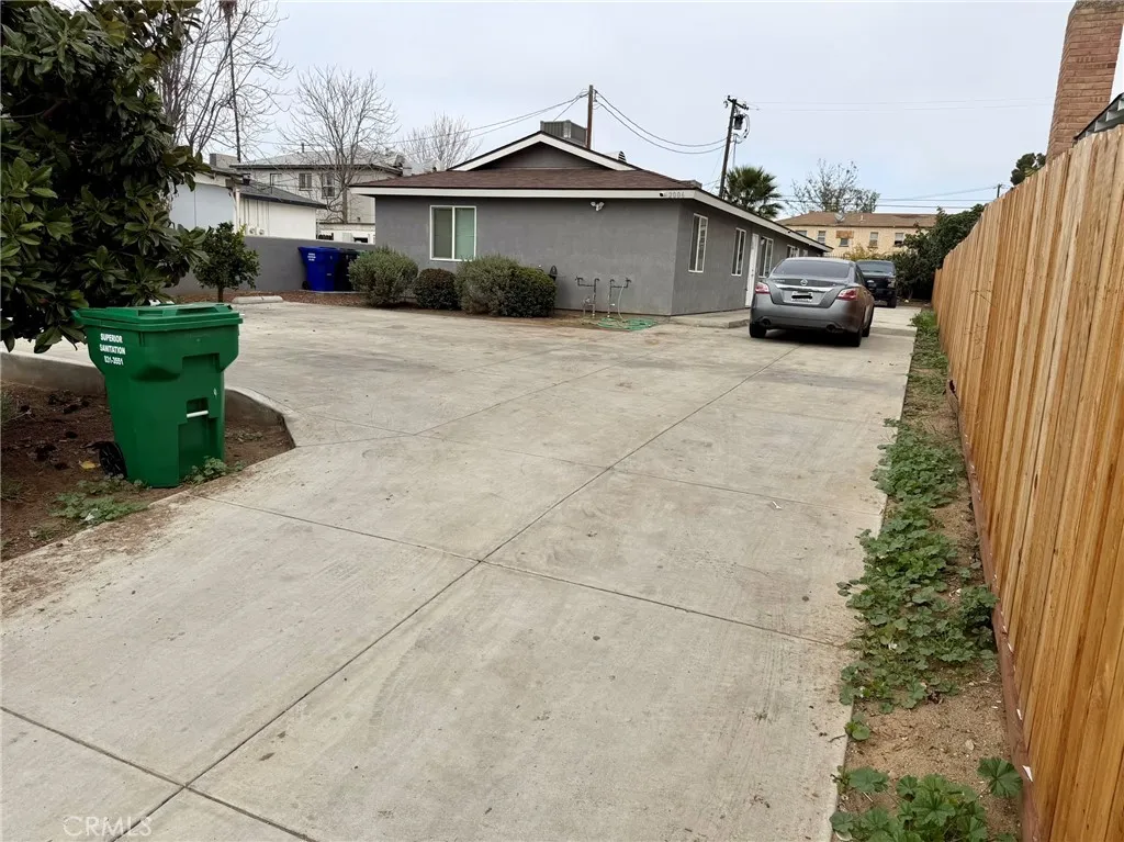 2006 Quincy Street, Bakersfield, CA 93305 - Photo 3 of 15, Bakersfield, CA