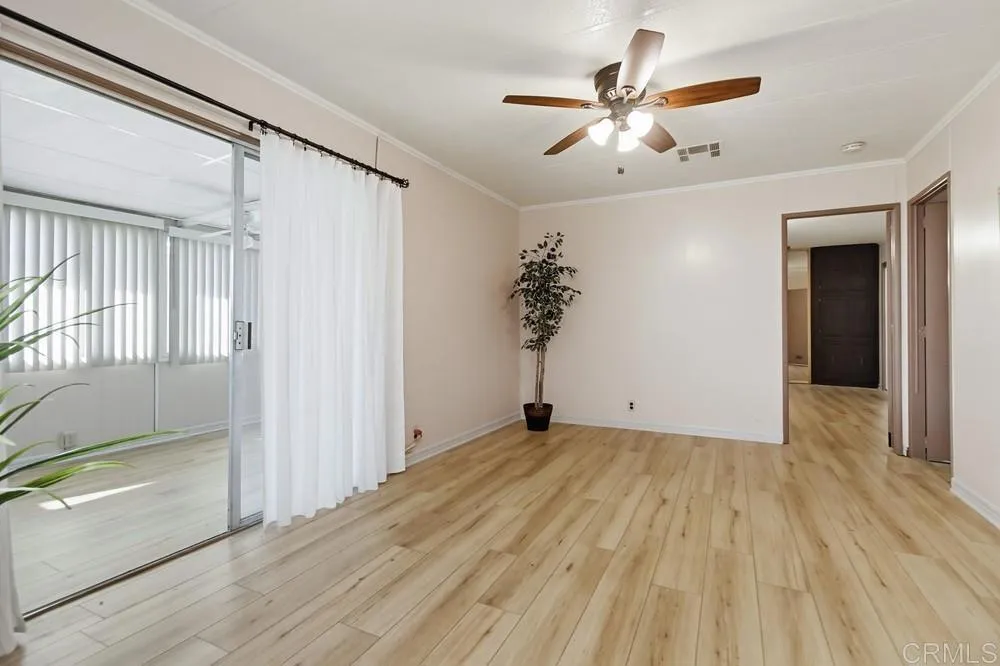 https://cdn.realtyfeed.com/cdn/127/306603233/ad553c89a20f2623be26e1a1a8b0e1cf.webp