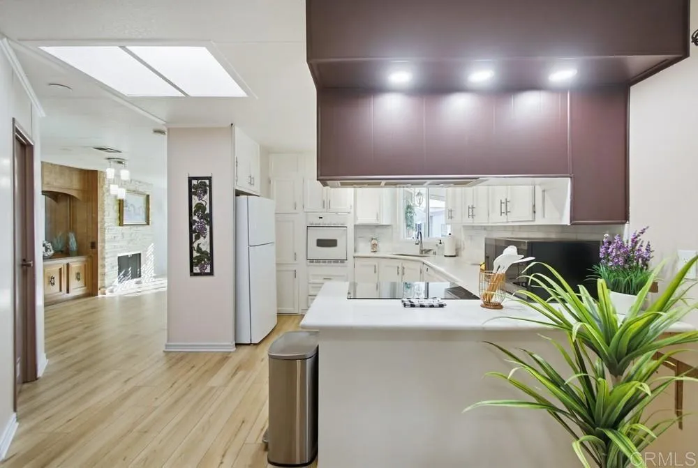 https://cdn.realtyfeed.com/cdn/127/306603233/f574cf20a03f8973b73844bae9c05671.webp