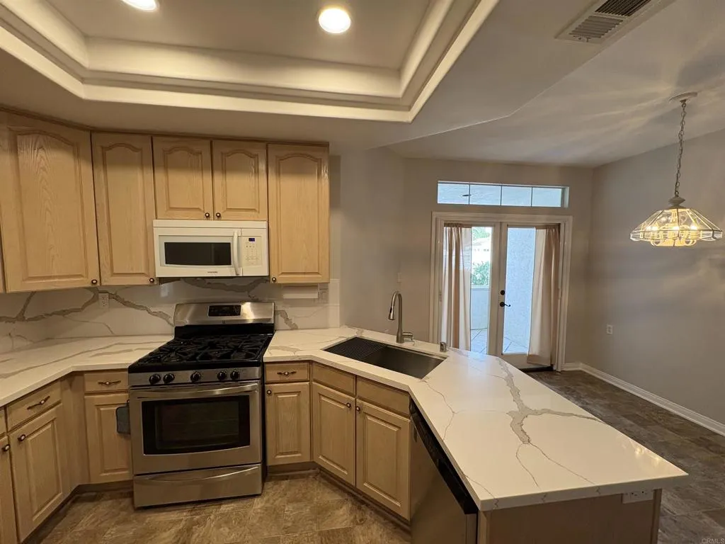 https://cdn.realtyfeed.com/cdn/127/306603280/0faf7354d872e4766b7c132bef93e25e.webp