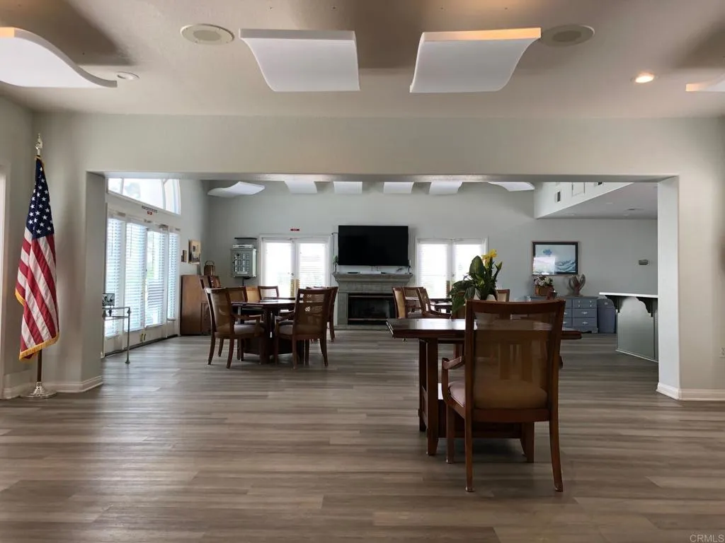 https://cdn.realtyfeed.com/cdn/127/306603280/4a7c109372e08e57ad851a791bba14b5.webp