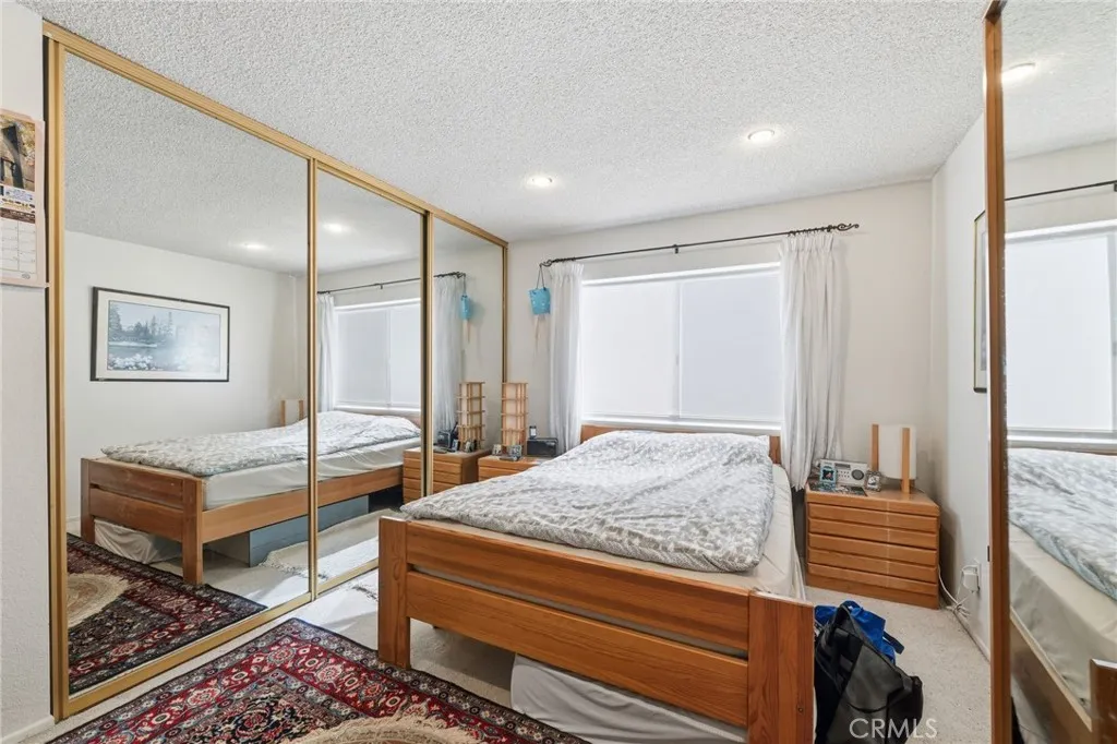 https://cdn.realtyfeed.com/cdn/127/306603290/85f76b1570963464a842c1f695cfe65c.webp