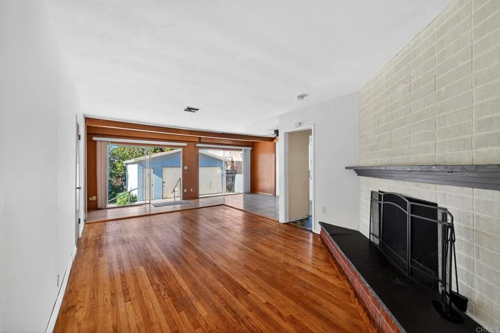 https://cdn.realtyfeed.com/cdn/127/306603396/36582e03eb1b2ef80a2c139690c1d159.webp