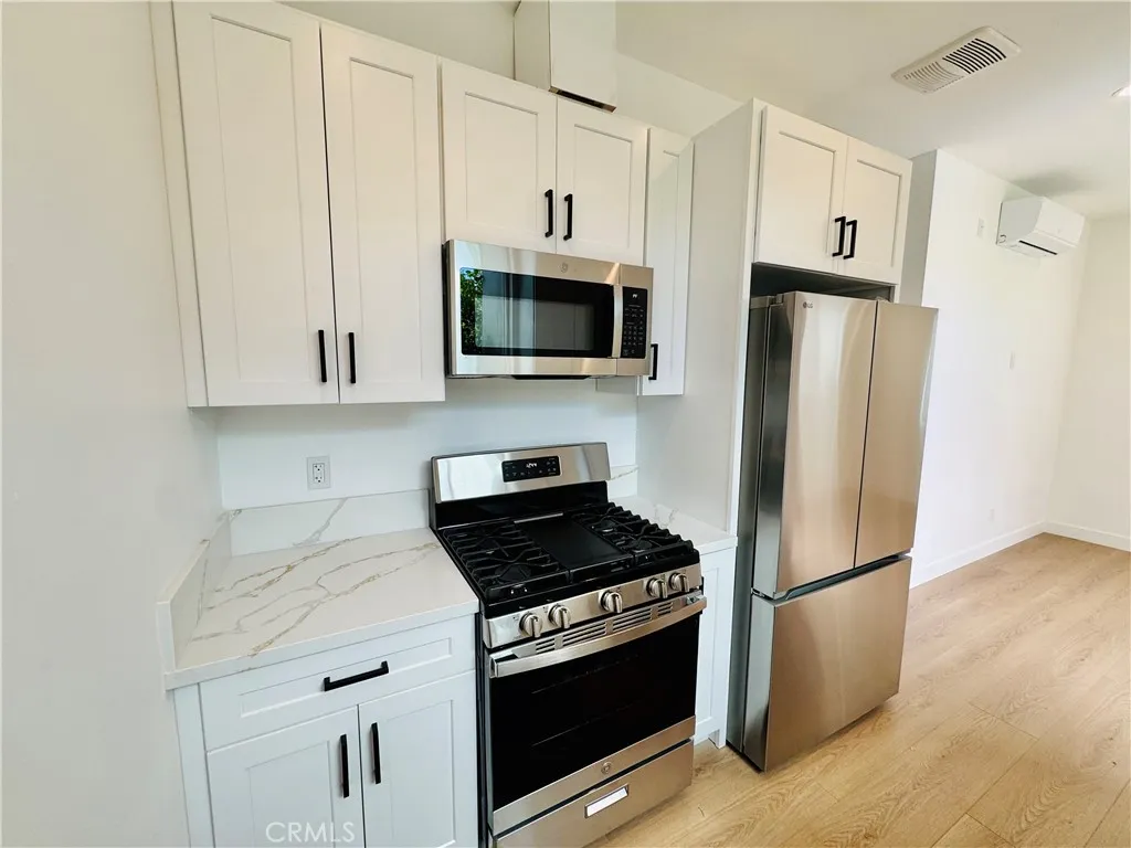 Reseda, CA 91335
