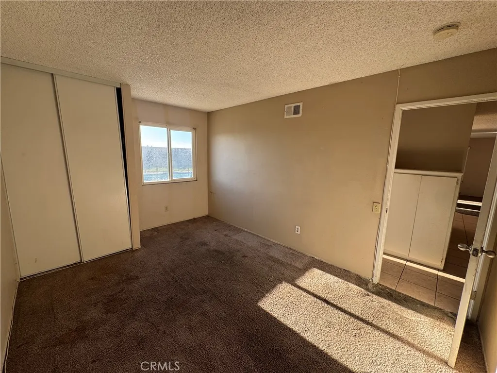 https://cdn.realtyfeed.com/cdn/127/306603542/af610772cecd24f363f49c6c43f3c5a3.webp