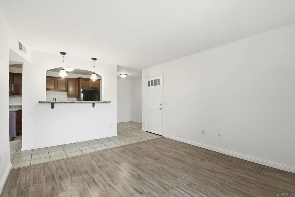 Photo #8: PTP2509126 Listing: Photo #8