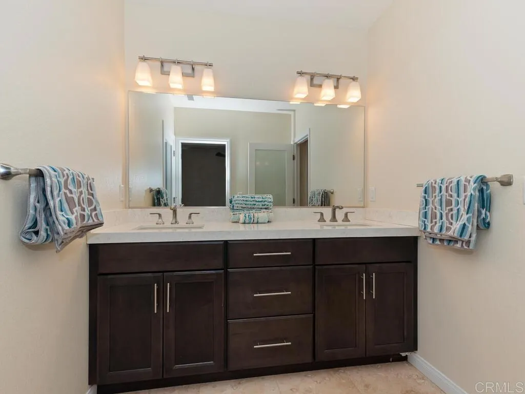https://cdn.realtyfeed.com/cdn/127/306603586/2bd1c14810c3faa62e7cd9ef0bc9abbe.webp