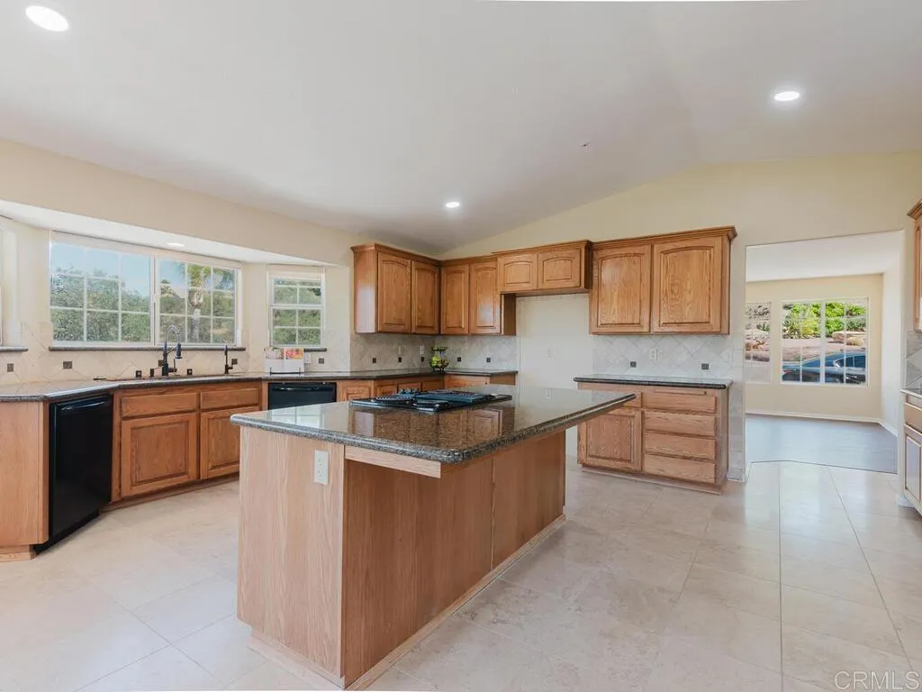 https://cdn.realtyfeed.com/cdn/127/306603586/602db995ababdbaa8742ec8d6dd162f3.webp