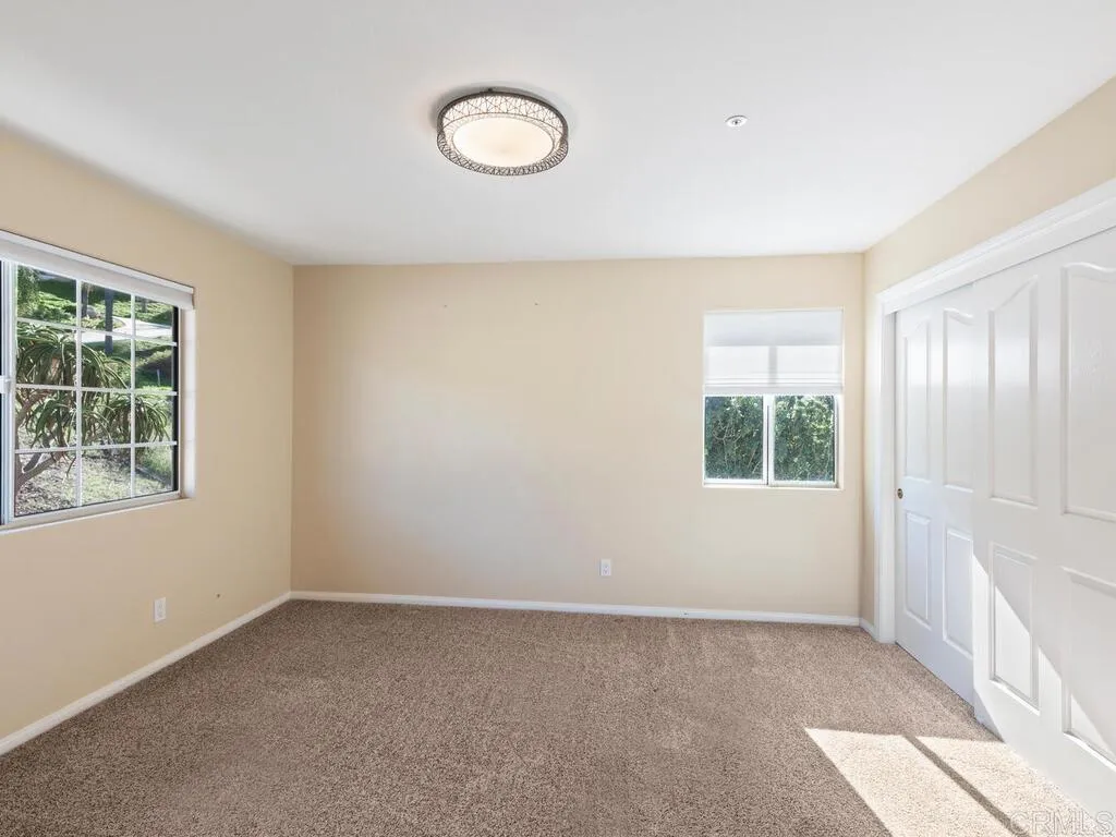 https://cdn.realtyfeed.com/cdn/127/306603586/69250c0f7c84a0b31cd970cd850d32f0.webp