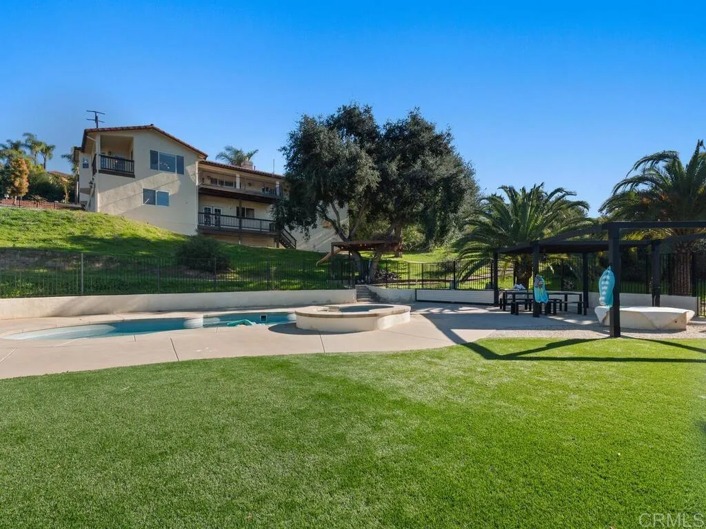 https://cdn.realtyfeed.com/cdn/127/306603586/fb4d61c852cc8e5ceca95b1b2586cdfa.webp