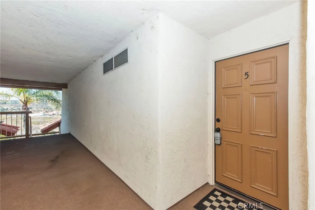 https://cdn.realtyfeed.com/cdn/127/306603640/5f1bc030310602876f0df9c2c1859876.webp