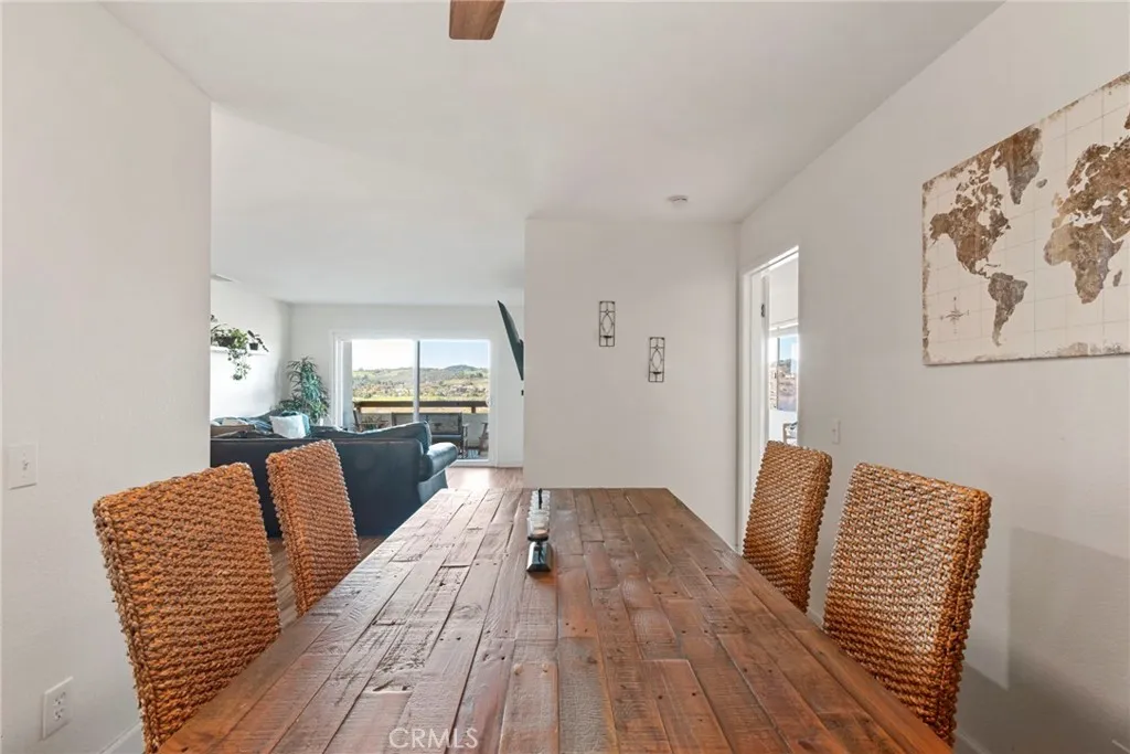 https://cdn.realtyfeed.com/cdn/127/306603640/bfaa2d48be16e1bfe5a6c67935776349.webp