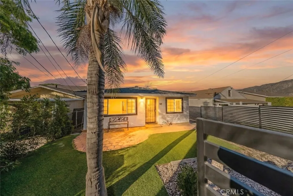 10431 Las Lunitas Avenue, Tujunga, CA 91042