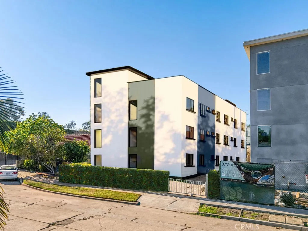 2405 Clyde, Los Angeles, CA 90016 - Photo 2 of 16, Los Angeles, CA