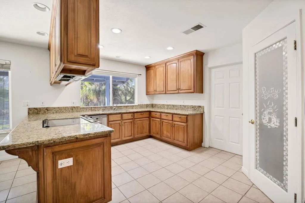 https://cdn.realtyfeed.com/cdn/127/306603888/3a47fc13075e15763623edc8cd83e851.webp