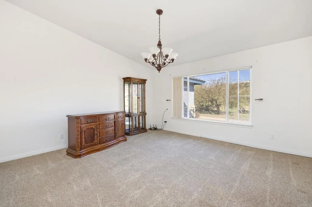 https://cdn.realtyfeed.com/cdn/127/306603888/56d22666314cb9933f0256123be8bcca.webp