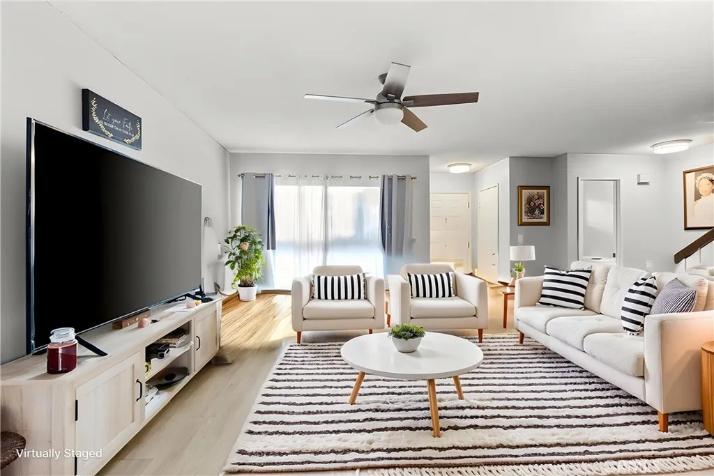 1929 Glenoaks Unit 122, San Fernando, CA 91340 - Main photo, San Fernando, CA