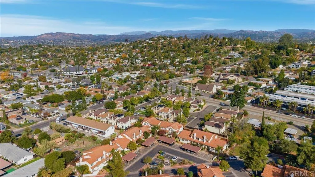 https://cdn.realtyfeed.com/cdn/127/306603966/76b959845204866d4799cf005a9c1da8.webp