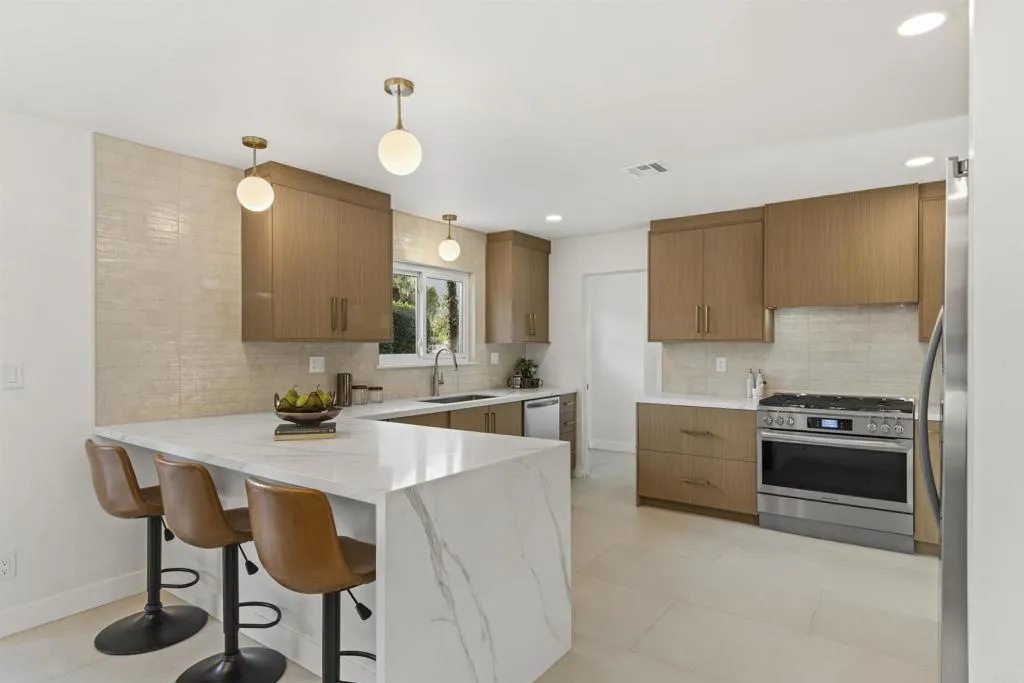 Palm Springs, CA 92264