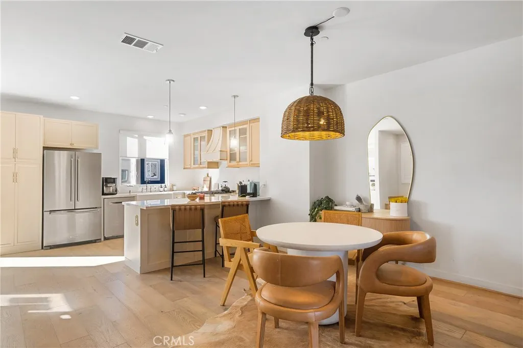 Los Angeles, CA 90065