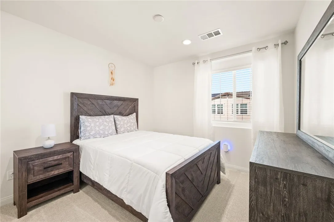 https://cdn.realtyfeed.com/cdn/127/306604265/82401afa3f940e0a89b41201dd72c617.webp