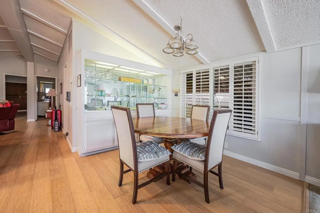 https://cdn.realtyfeed.com/cdn/127/306604273/78ad396e80a8809132f0bf2886db6938.webp