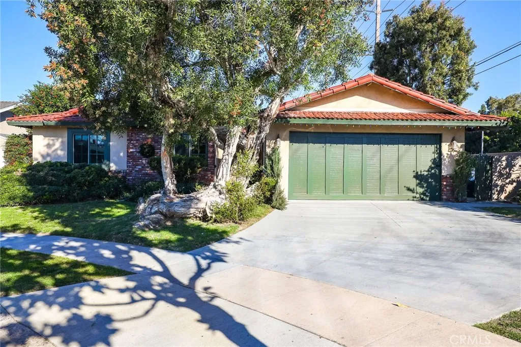 $750,000+