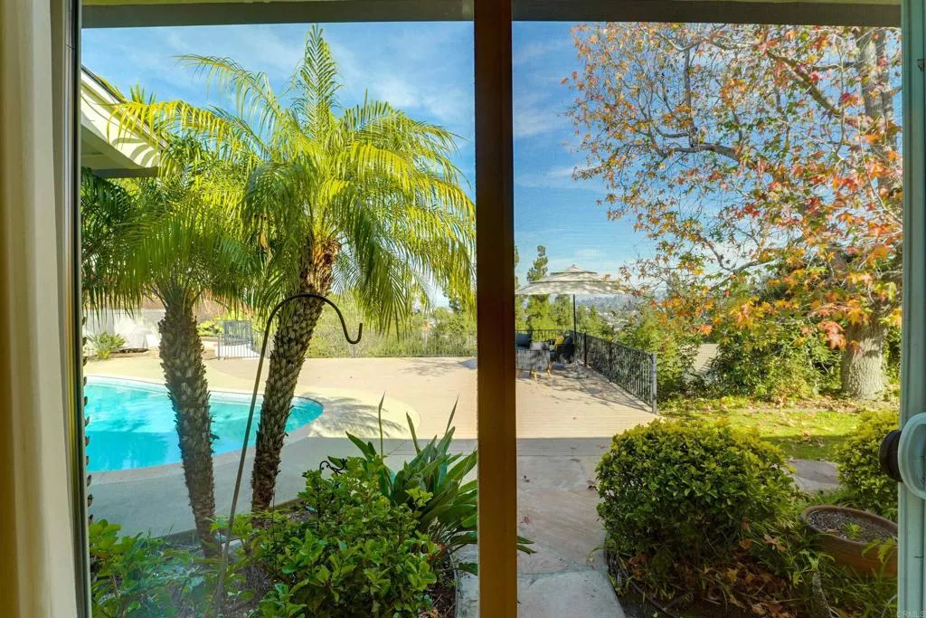 https://cdn.realtyfeed.com/cdn/127/306604392/19e85261d07230422d54d4272ace3257.webp
