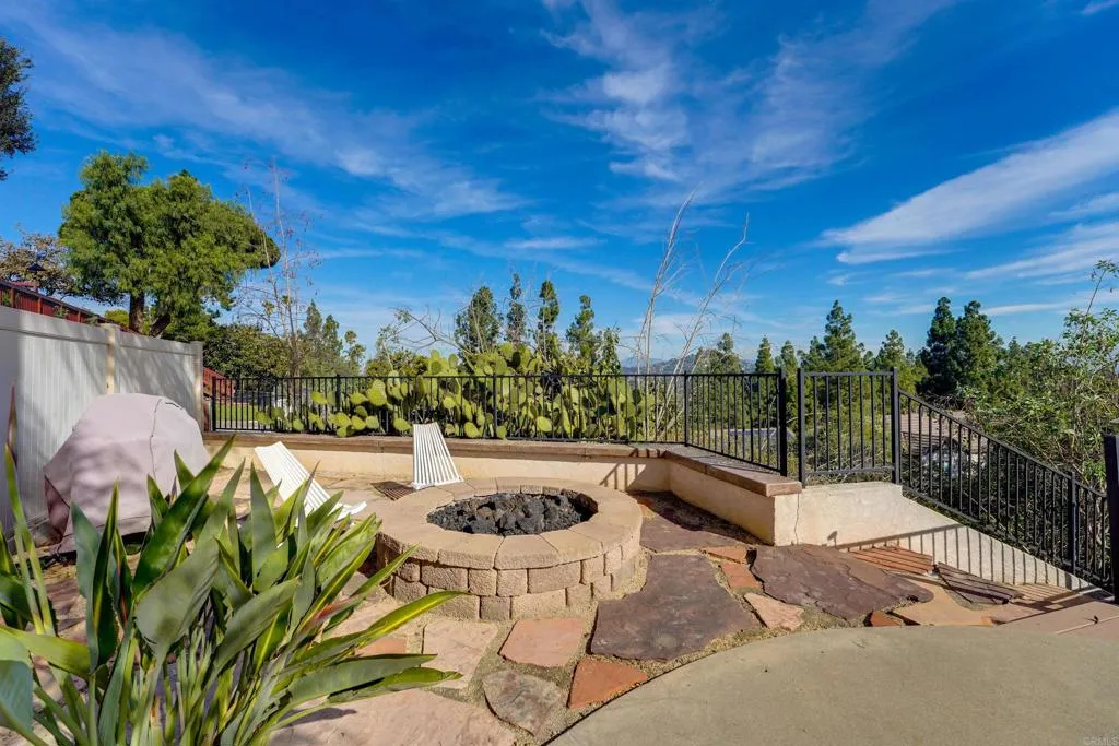 https://cdn.realtyfeed.com/cdn/127/306604392/77e422d1661365e31aac1fff3c9acbea.webp