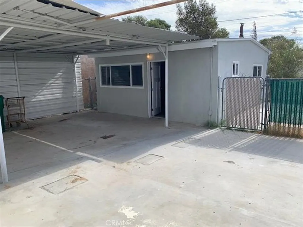 $750,000+