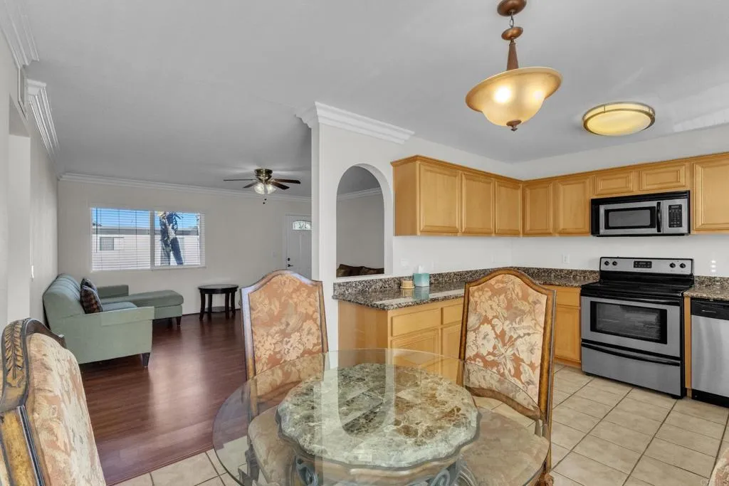 Photo #7: PTP2509158 Listing: Photo #7