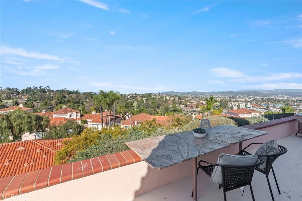 https://cdn.realtyfeed.com/cdn/127/306604486/98913712d72379d262d4079c4706d11b.webp