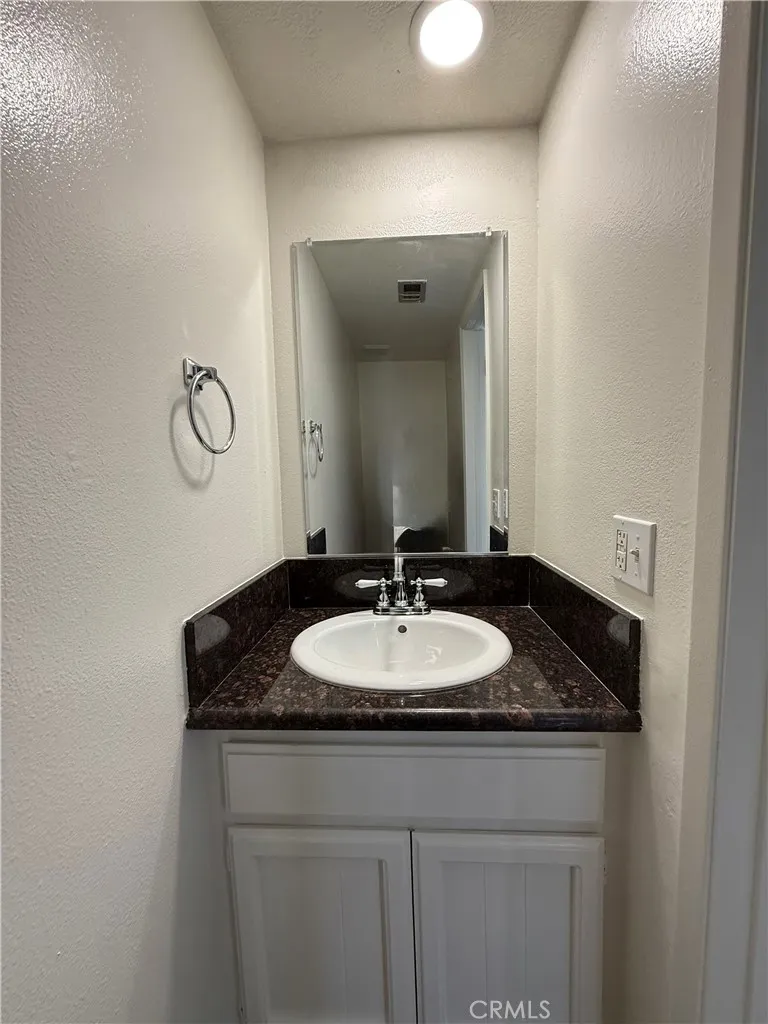 5250 Colodny Drive Unit 22, Agoura Hills, CA 91301 - Photo 4 of 26, Agoura Hills, CA