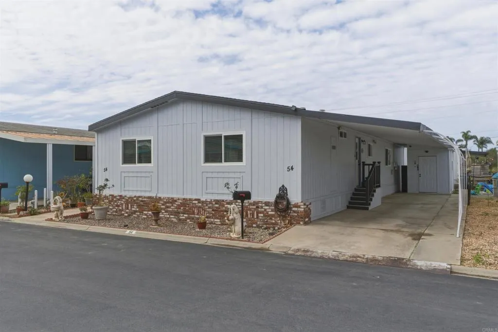 200 S Emerald Unit 54, Vista, CA 92081 - Photo 2 of 28, Vista, CA