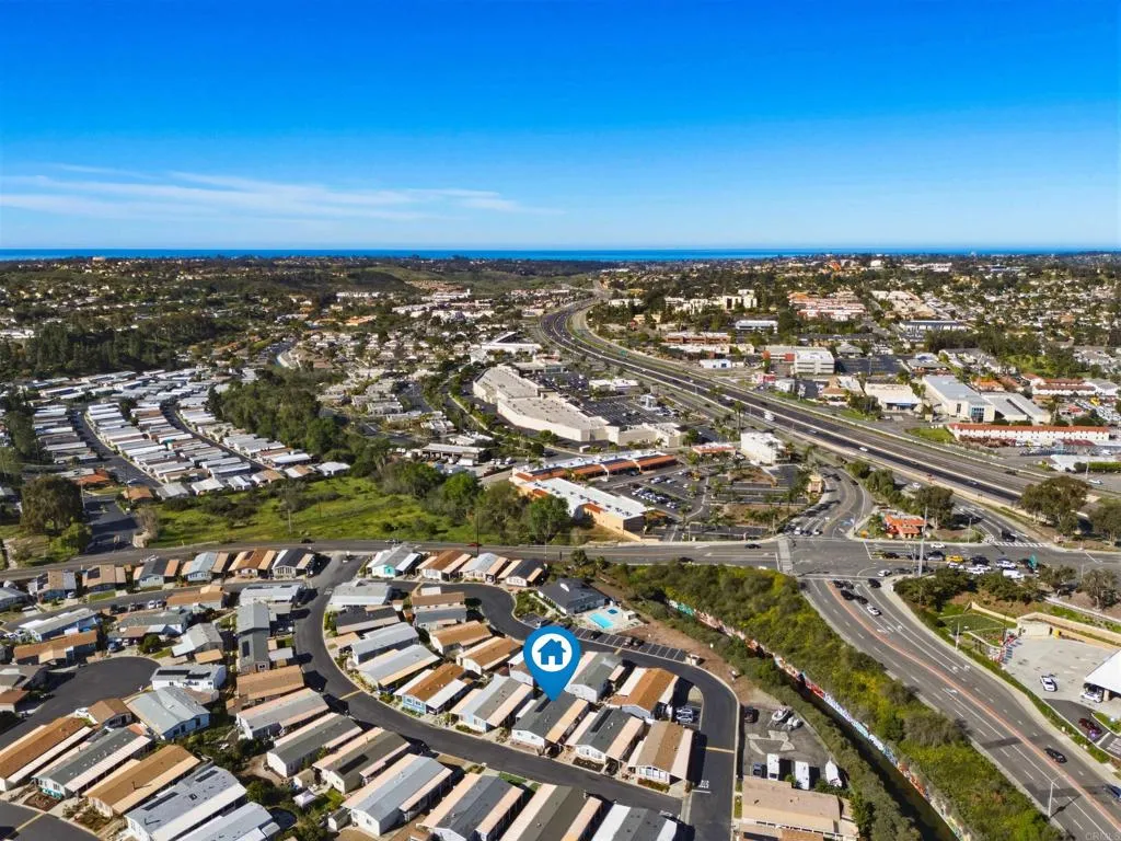 https://cdn.realtyfeed.com/cdn/127/306604552/661d506b04a13047f013a4c814c2f19f.webp