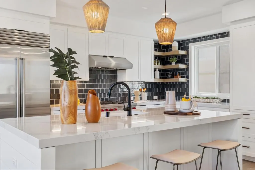 https://cdn.realtyfeed.com/cdn/127/306604575/559aad94c9ef3d6f8e5a07457cd878c0.webp
