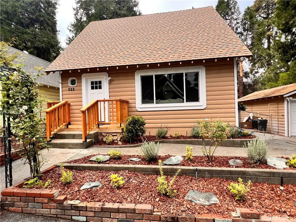 Crestline, CA 92325