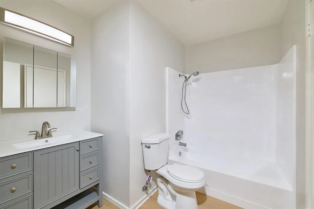 Photo #11: NDP2511464 Listing: Photo #11