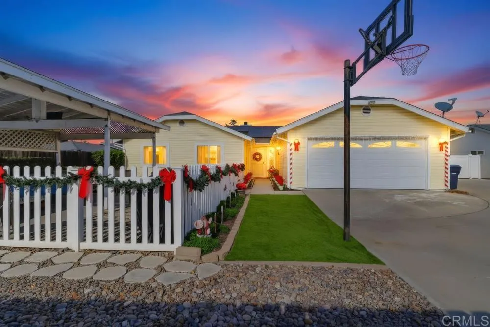 https://cdn.realtyfeed.com/cdn/127/306604853/300083ecbd444f3cbe317c785d4990fd.webp