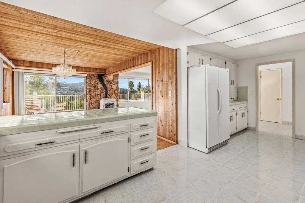 https://cdn.realtyfeed.com/cdn/127/306604897/a870ecc40e5f8655a92115c638afbb86.webp