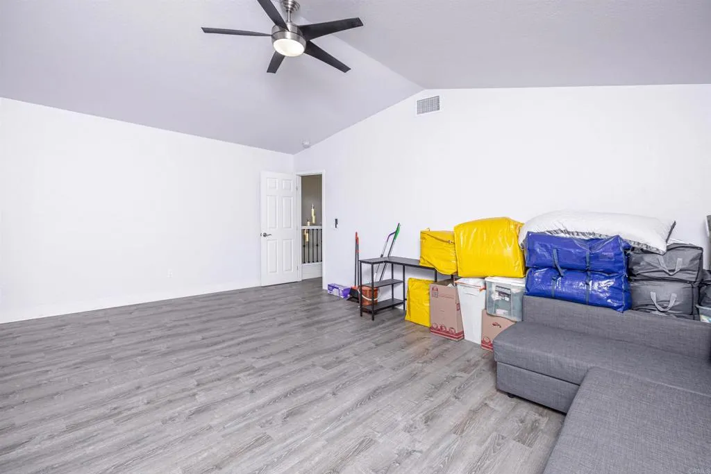 https://cdn.realtyfeed.com/cdn/127/306604997/22231ea72f765a843ba9ae0468b94a42.webp