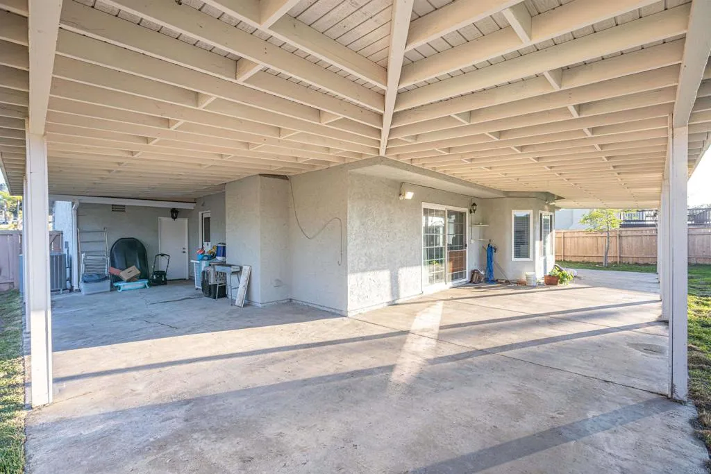 https://cdn.realtyfeed.com/cdn/127/306604997/49a23f614ccf5ba356c6c3a2e985fb9a.webp