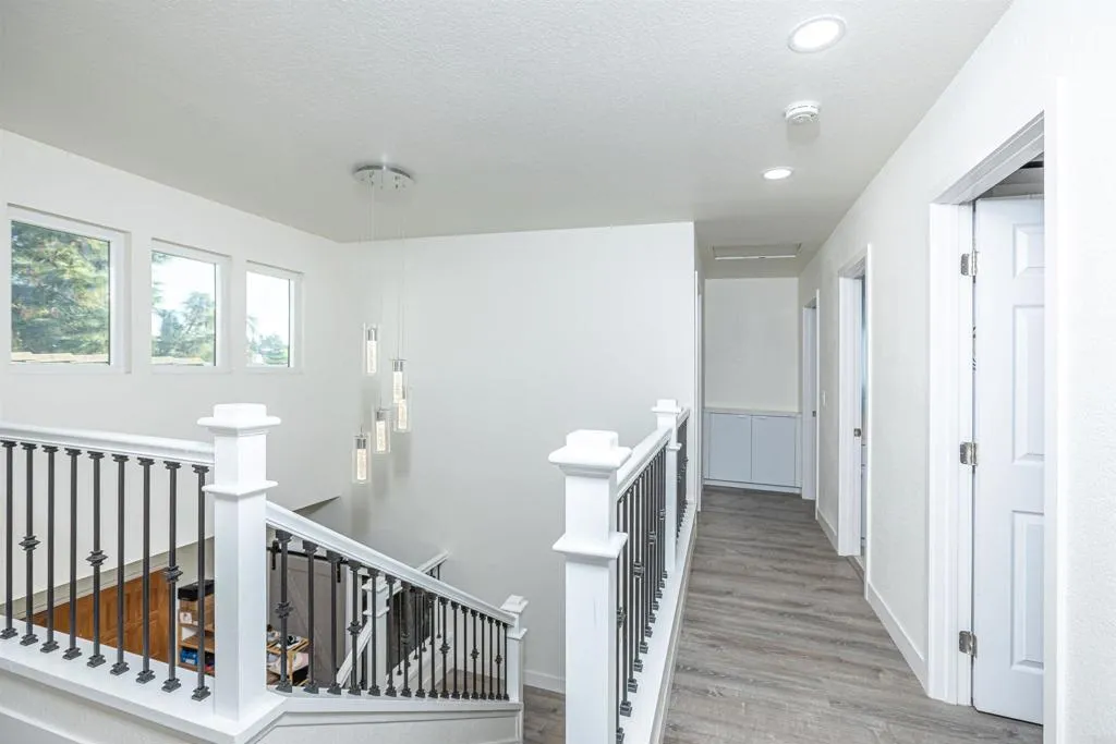 https://cdn.realtyfeed.com/cdn/127/306604997/71b9a568d9ca13e97ee5d077736ab65e.webp
