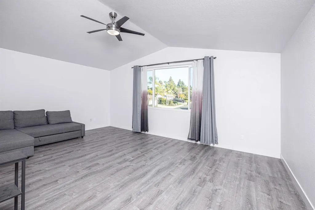 https://cdn.realtyfeed.com/cdn/127/306604997/e7b8906be04825260abadfa9774c107c.webp