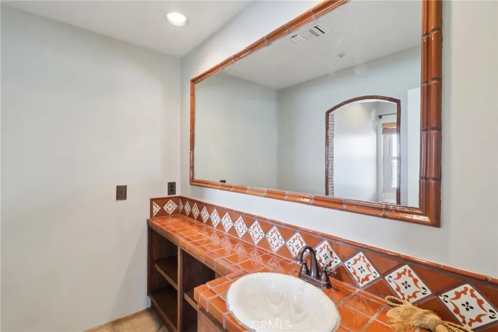 https://cdn.realtyfeed.com/cdn/127/306605177/f7630f9a29013bd50294a315766c291d.webp